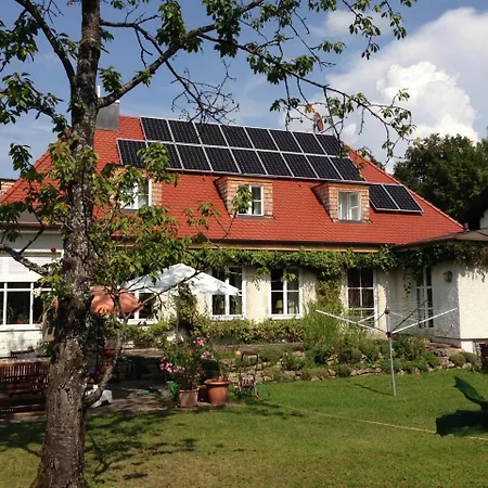 منزل للإقامة Muenchen- Pullach, Wohnen Im Gruenen